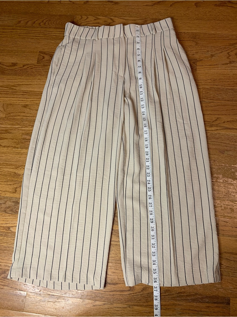 Haver + Blair Cream & Navy Vertical Stripe Wide Leg Culotte Pants - Large - Picture 5 of 8